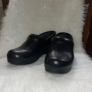 Dansko nursing clogs